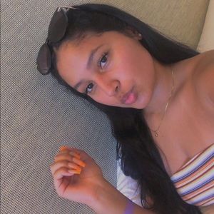 Meet your Posher, Emily